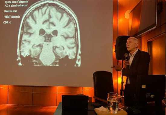 Experto inglés expone sobre avances en Alzheimer familiar
El Prof. Nick Fox participó en actividad desarrollada en el INCA con la coordinación del Departamento de Investigación y Docencia.
linkedin.com/posts/institut…