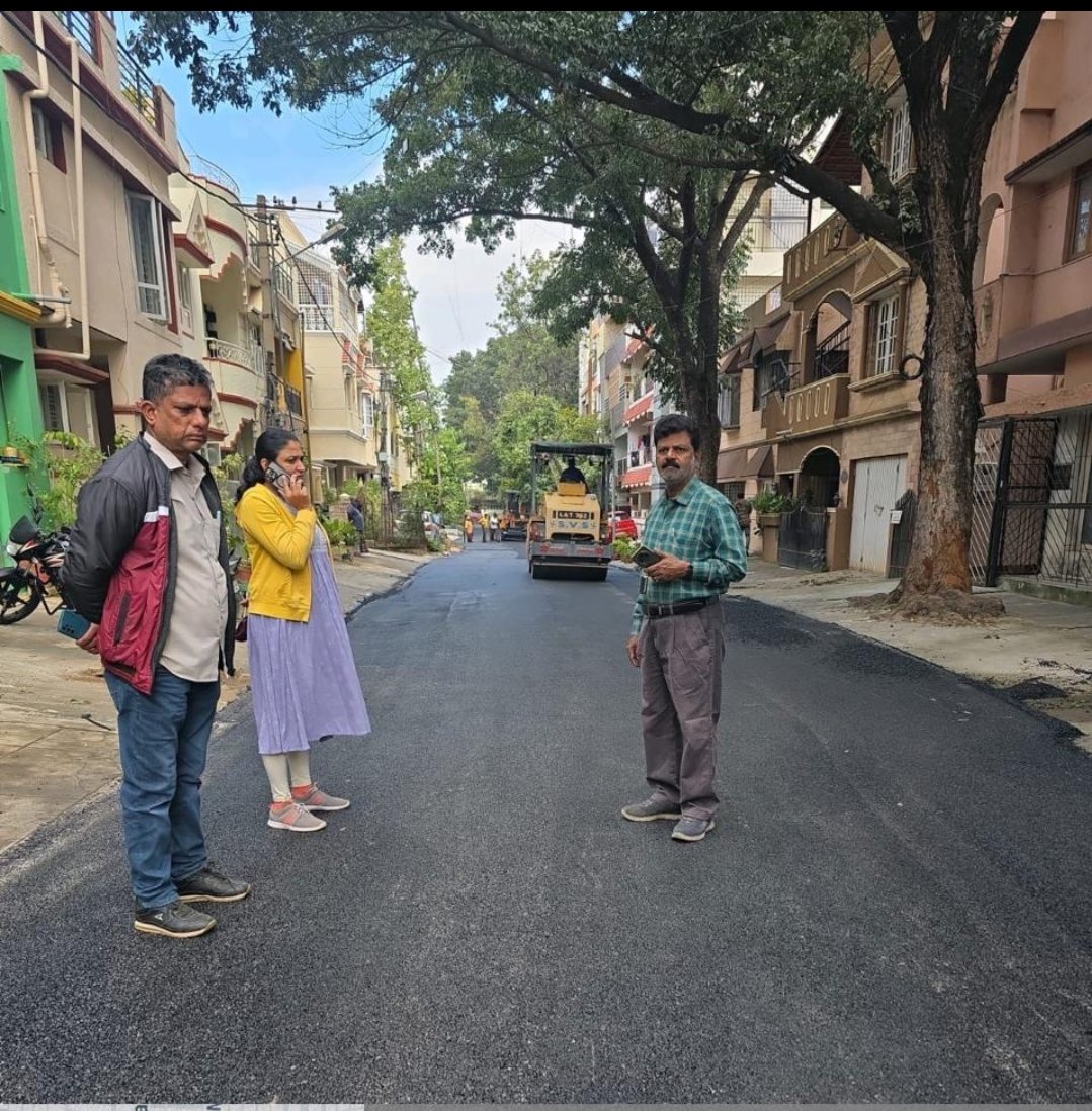 GBA_office's tweet image. Bengaluru North City Corporation update:

Asphalting work was carried out at Banasawadi to ensure smoother and safer roads for commuters.

#northcitycorporation #greaterbengaluruauthority #DKShivakumar #CMofKarnataka #roadwork #roadsafety