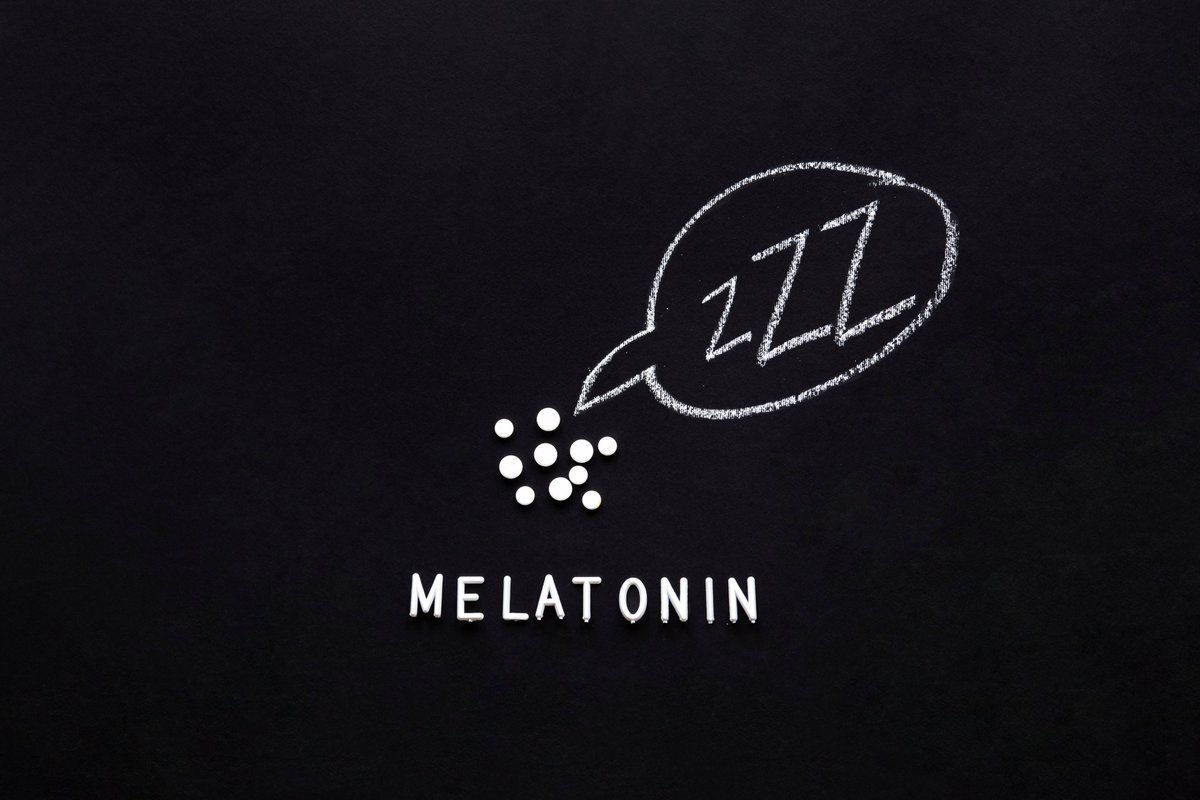 JackedSansJuice's tweet image. #Sleep is a performance hack. Melatonin won't build muscle, but it'll help you recover like a beast. 🌙 #OptimizeYourLife #Wellness