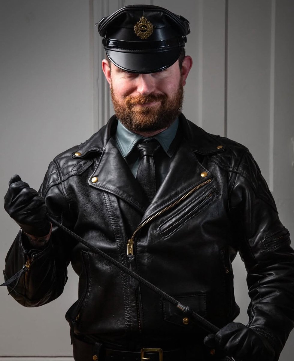 I was busy thinking about boys. #leather #malefeet #footmaster #guyfeet ...