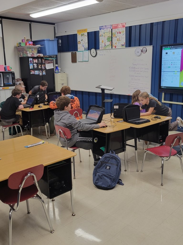 5th and 6th grade STEM club designing CAD models to 3d print!