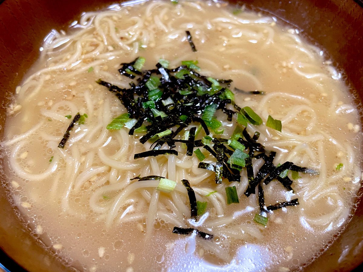 cbsanz's tweet image. おはPP
いい天気の中
今日は都内へ！
昨日自分で作ったとんこつラーメン
インスタントですがちょっと工夫して美味しくできました
出汁と牛乳がポイント！

#企業公式が毎朝地元の天気を言い合う 
#企業公式相互フォロー祭り