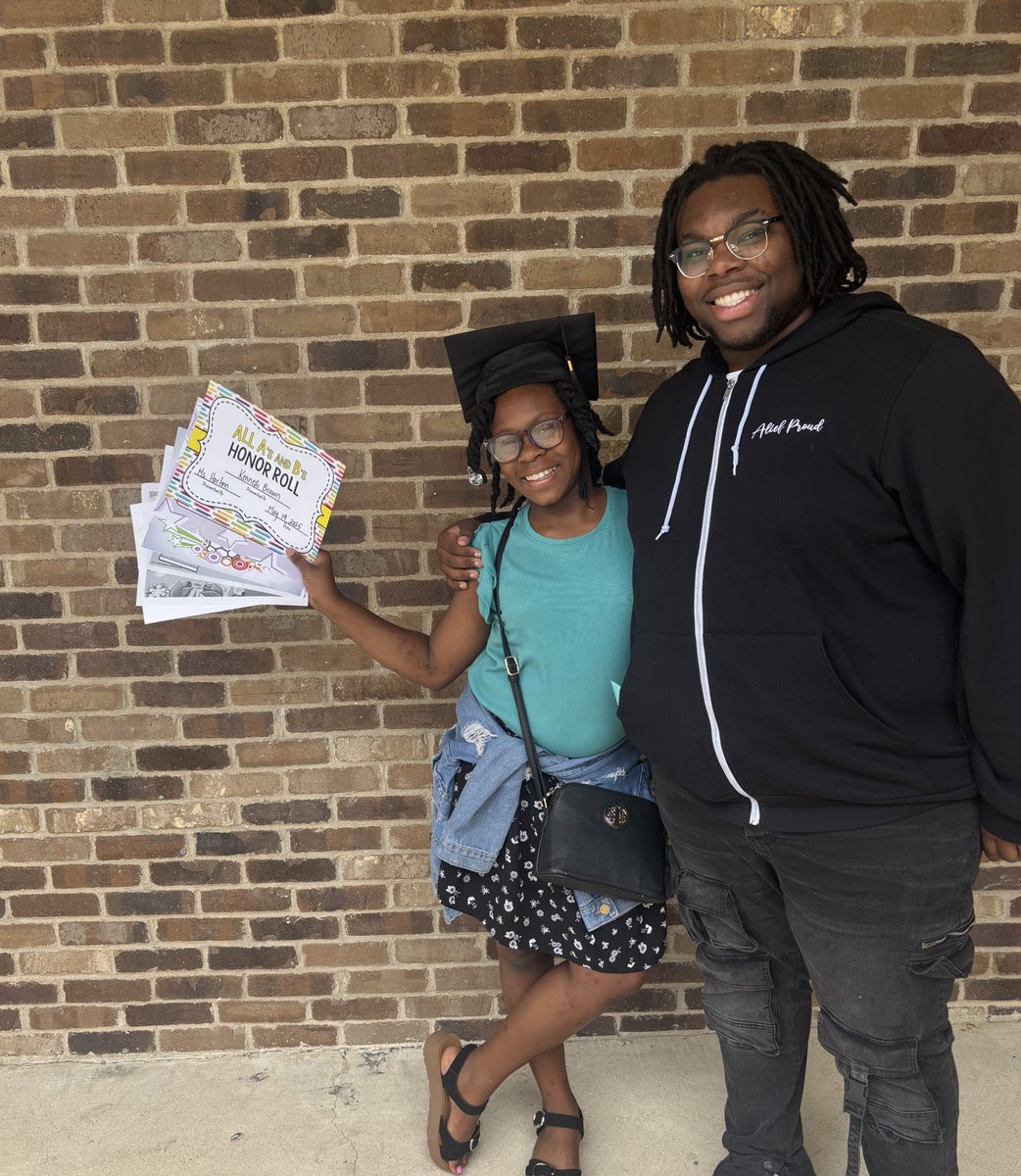 Twitter family!! My sister is doing a fundraiser for her dance team “ The Good Company” over at <a href="/MillerMavsAISD/">Miller Intermediate PVAA</a>  I’d appreciate it if you guys help her reach her goal! If you can’t help financially it’s cost nothing to share it !! 
groupfund.us/s/OVC6n0m