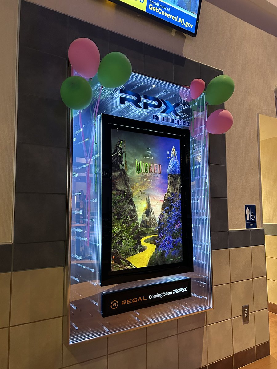 SAPPHlCSAM's tweet image. ITS TIME