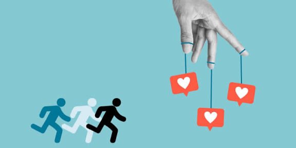 La vitrina y el desierto.

Hay días en los que nos sorprendemos buscando un gesto de aprobación en la pantalla del móvil, como quien busca un pequeño oasis en mitad del desierto. Antes la validación era un asunto de carne y hueso. Recuerdo cuando la mirada de mi padre(👉)