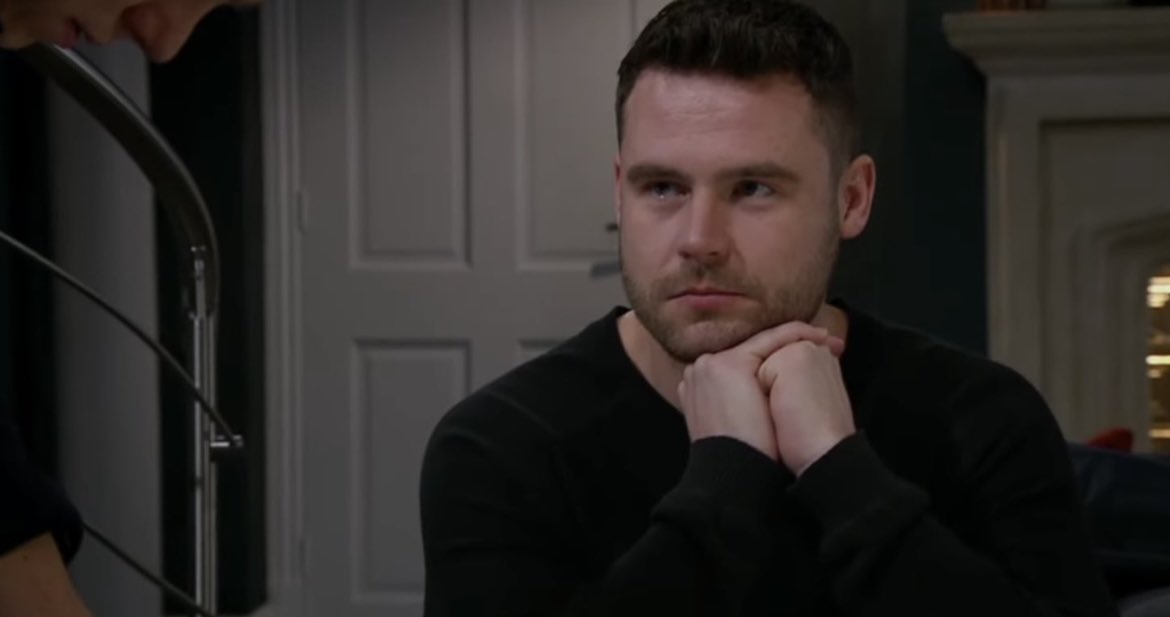 Jess13724's tweet image. Yeah, I see what you mean Kev. #Robron