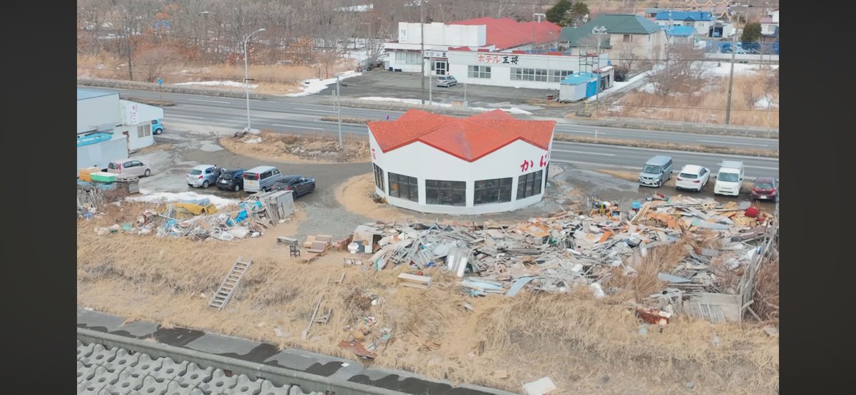 北海道白老町竹浦「かに太郎🦀」の海🌊側からのビュー写真をAIで加工し