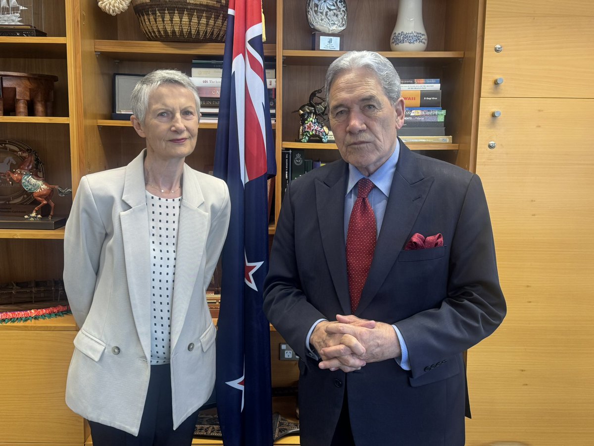 The Minister was pleased to catch up with Rosemary Banks, New Zealand’s outgoing Ambassador to the United States - and thank her for her long, distinguished career of service to our country. 

🇺🇸 🤝 🇳🇿