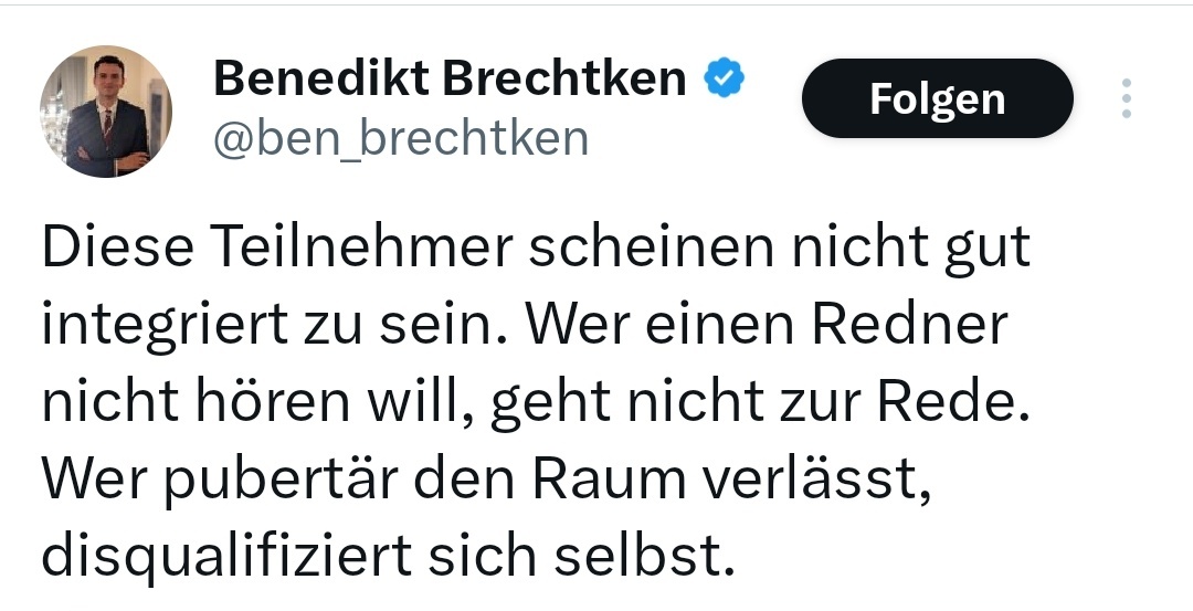 AnnLei1's tweet image. Leider verräterisch: Die, die sonst &quot;Freiheit&quot; rufen, aber diesen zivilisierten Protest jetzt scharf kritisieren oder ihm seine Berechtigung absprechen. Die Stipendiaten schreien nicht, sie unterbinden nicht, sie werfen keine Torten. Sie verlassen still einen Raum, in dem sie…