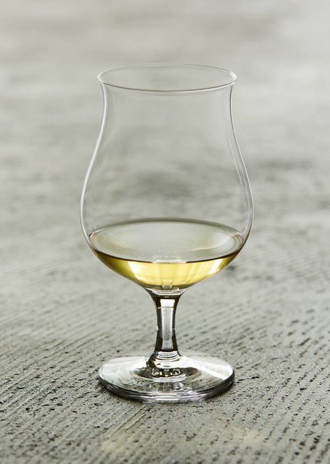 whiskyfujimura's tweet image. 「ウイスキー好きなどに送るクリスマスプレゼント」についてなんだけど、お酒もいいけど”いいグラス”って選択肢もバチバチにありだと思うの。わたしのイチオシはダントツで「KYKEY」のアロマグラスシリーズ。コレ、本当にいい。持ってるだけでテンションがぶち上がるんよ。あまりによく出来てて泣ける