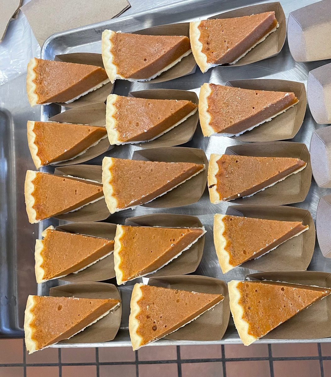 3,978 pumpkin pies sliced into 39,780 servings for tomorrow’s holiday meal in our 90-plus school cafeterias.

See more photos: facebook.com/share/p/184FfZ…