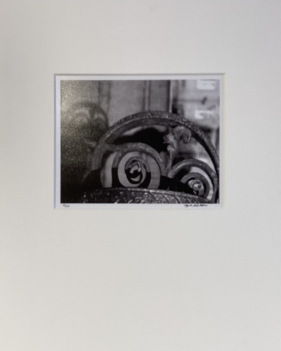 BacktothePic's tweet photo. Angelo Di Pietrantonio
“Scroll” 2/25
B&amp;W Digital Photograph

#FineArt
#ArtSale
#ShopLocal 
#LocalArtist https://t.co/45ojTVBVSQ