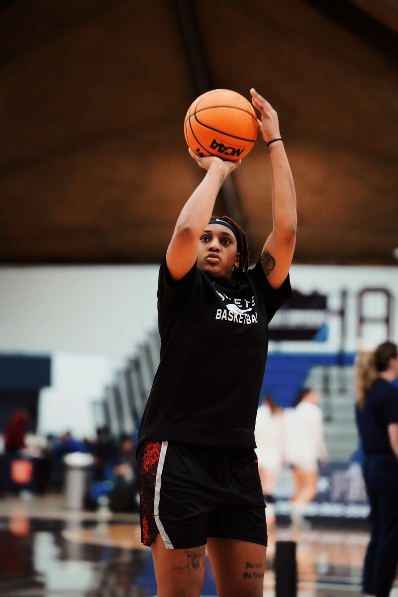 desuwbb's tweet image. reps before the run 
#EGO
#GO
#DSUWBB
#DSUHornets