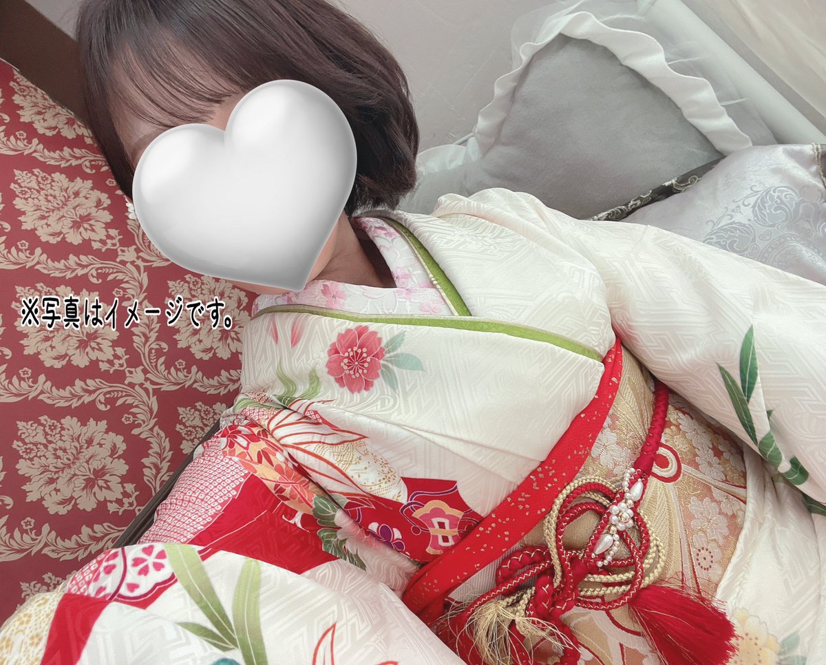 昨日は今年もお正月用のパネル撮影へ🎍
<a href="/studiomanege/">吉原💜studio manege🦄マネージュ</a> さんいつもありがとうございます🫶🏻💓

昨日は大阪から
東京→名古屋→大阪と弾丸過ぎた1日でした🥺