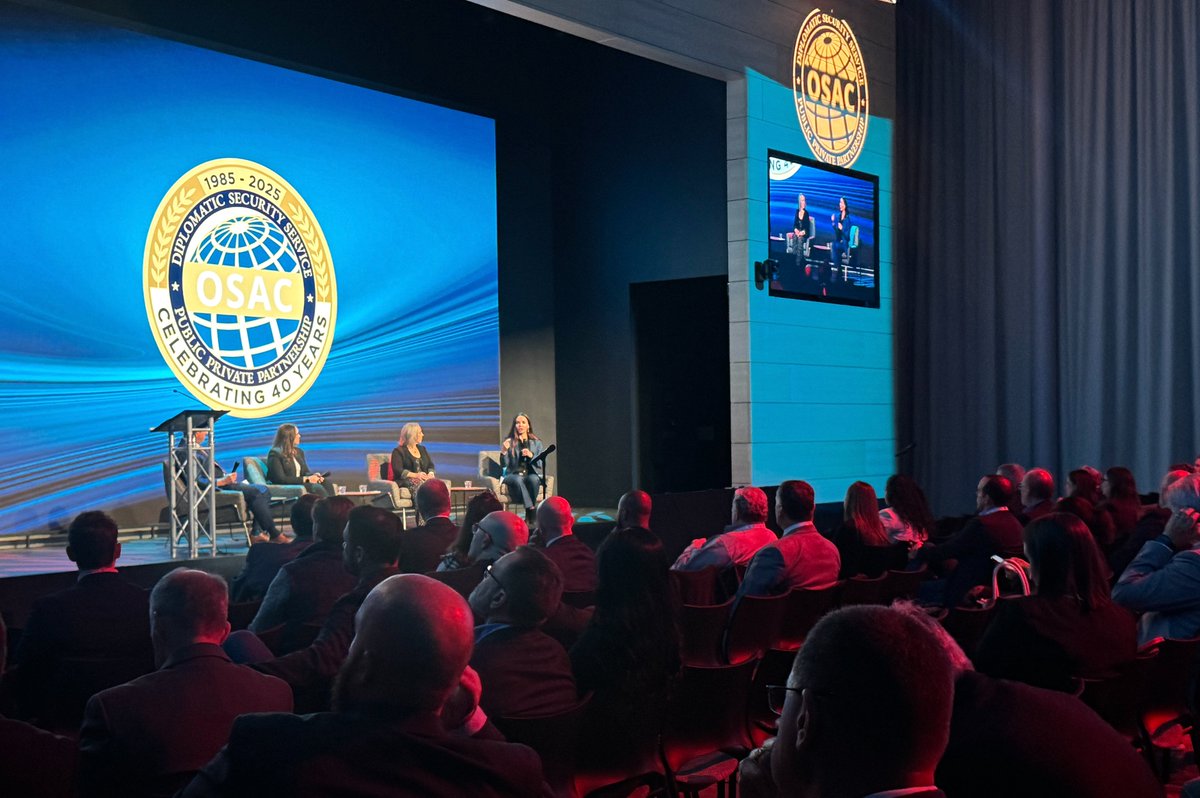 OSACstate's tweet image. Nikki Rutman, Global Intelligence &amp;amp; Investigations Managing Partner at Sentinel; Tim Ayers, Director of Major Events @StateDept; Sasha Larkin, Director of Intelligence and C4 Operations @FIFAWorldCup 2026; and Kara Gronborg, Intelligence and Business Integration Manager @NHL,…