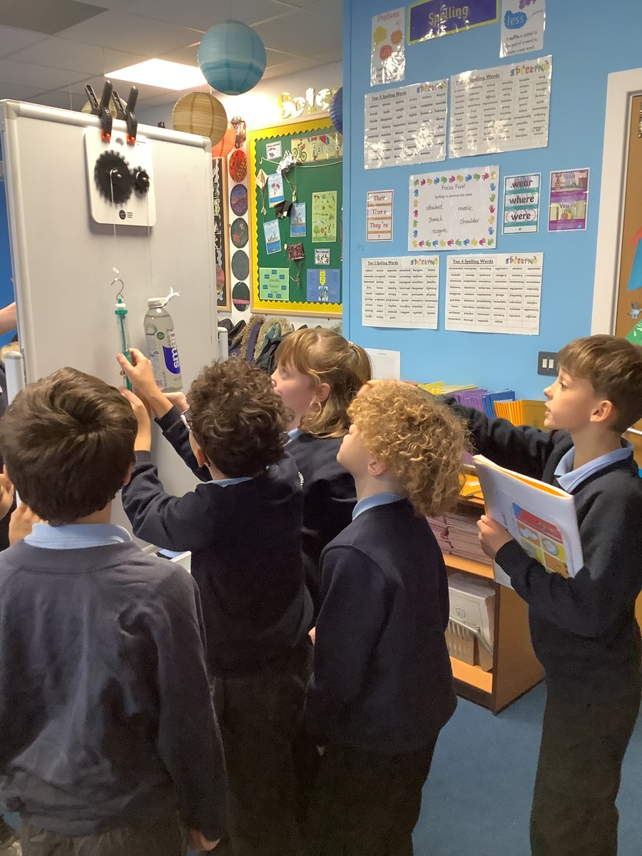 edwardeldersch's tweet image. 🚀Year 5 had a blast exploring moving machines in Science! We tested different mechanisms to see which one needed the smallest force to launch our rockets. Amazing teamwork + lots of science thinking! #STEM #Forces