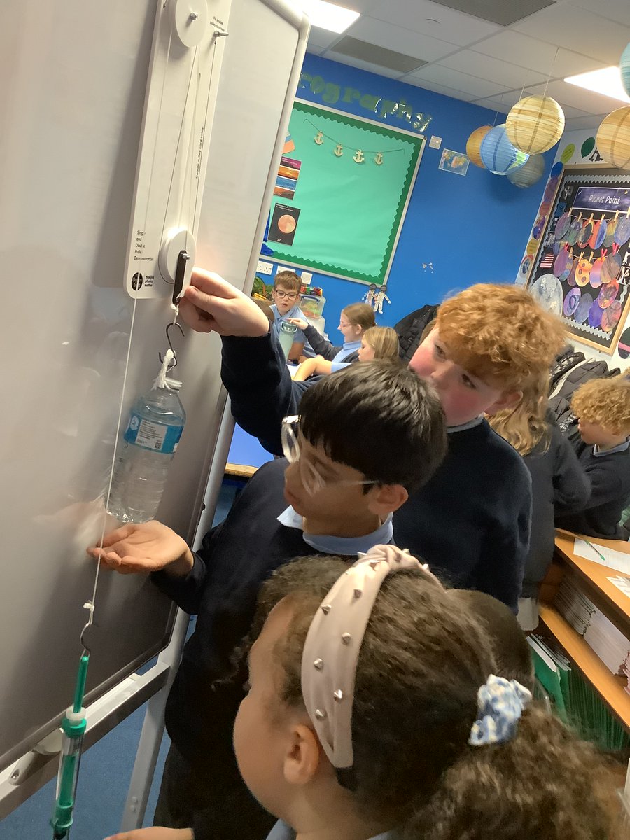 edwardeldersch's tweet image. 🚀Year 5 had a blast exploring moving machines in Science! We tested different mechanisms to see which one needed the smallest force to launch our rockets. Amazing teamwork + lots of science thinking! #STEM #Forces
