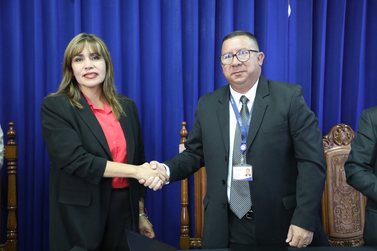 📢 #NoticiasSerpost | El pasado 18 de noviembre, Serpost y el Gobierno Regional de Cajamarca oficializaron la firma del Convenio Marco de Cooperación Interinstitucional, consolidando una alianza estratégica orientada al fortalecimiento de capacidades y al impulso del desarrollo