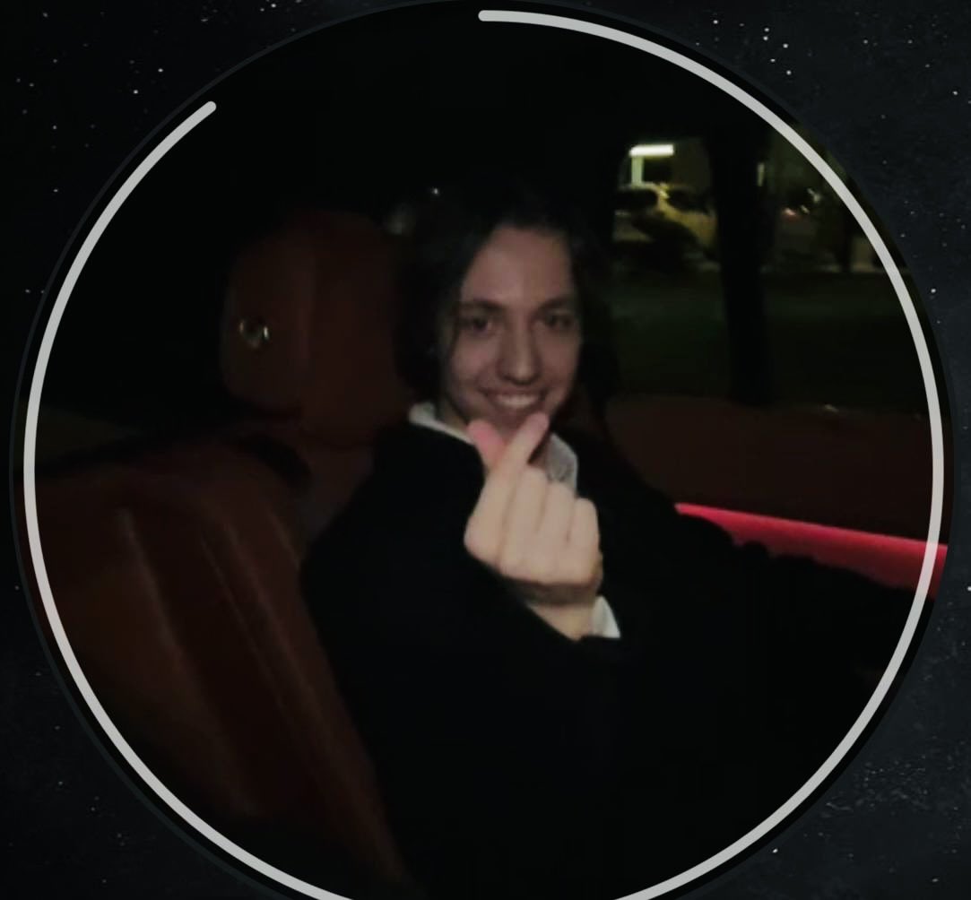 он оооочень гордиться тем, что вызвал нам бизнес такси за 84 рубля