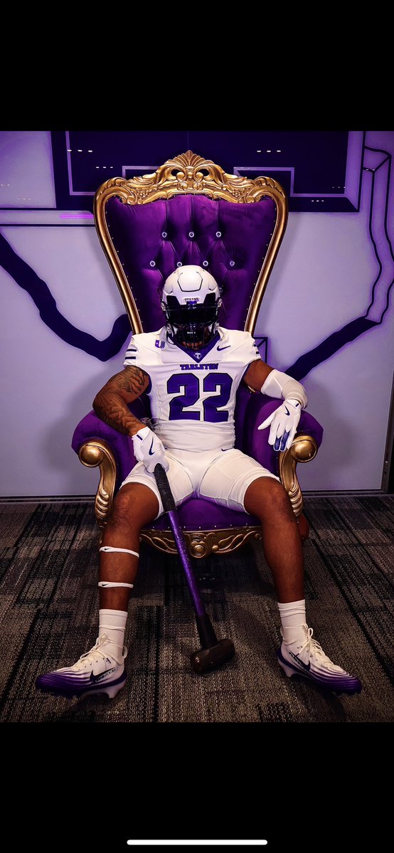 BBroderickJ's tweet image. Thank you @TarletonFB for an amazing OV 🟣⚪️!!
@FredrickTate2 @CoachDJWagner @FBCoachStone @JUCOFFrenzy @JuCoFootballACE @CodyOleski @CoachGallegos83 @MPCLoboFootball