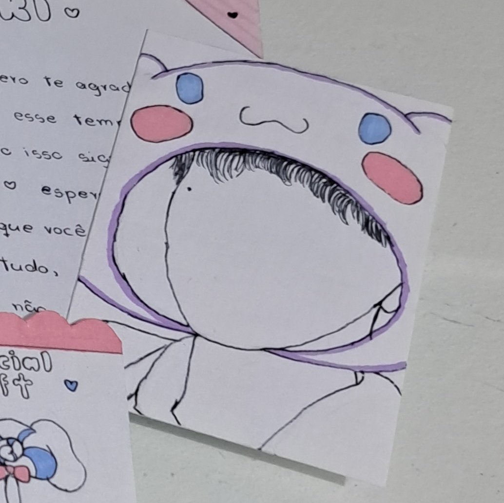 Nossa falando de embalagem eu acho taaaaao melhor vender no twt ao invés do wpp porque aqui dá pra fuxicar a wishlist de quem comprou pra fazer essas viadices aqui ꃼ.̫ ꃼ.