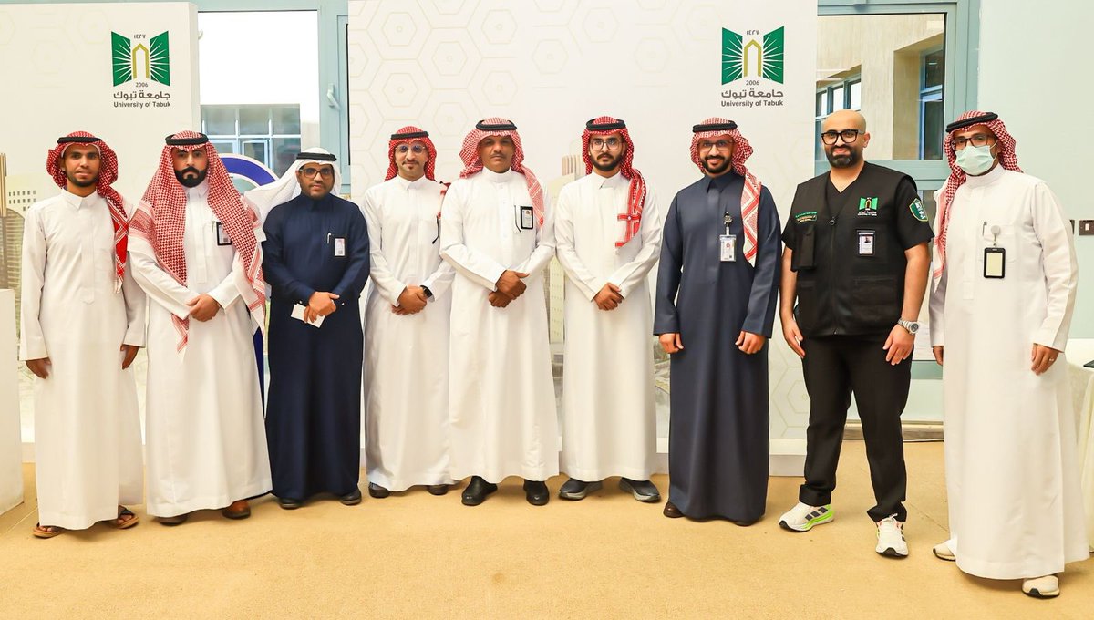 الحمد لله يوم جميل في كلية الطب 🤩

سعدنا باستقبال زوّارنا ،، وبتفاعل الجميع مع أركان الفعالية في #اليوم_العالمي_لداء_السكري وجهود الطلبة والقطاعات المشاركة .. كان التركيز على الصحّة لا على المرض ..

و الختام بابتسامات الزوّار واعتزازنا بهذا العمل الجماعي الجميل 🤍