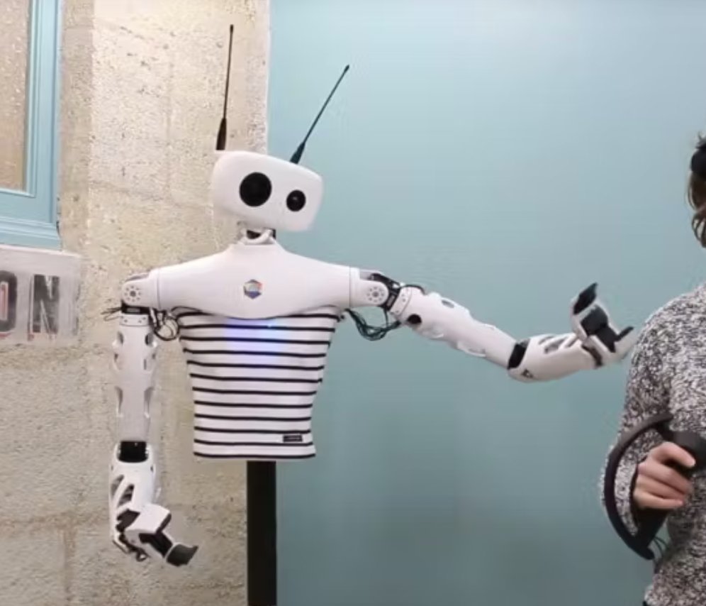 ClementDelangue's tweet image. The gym and protein shake bros have gone too far! What have you done Reachy?