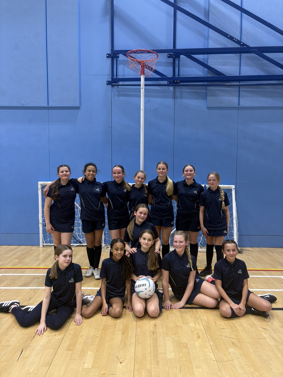 BBGAcademyPE's tweet photo. Huge well done to our Y7s who played their first game for BBG this evening against Whitcliffe! Two wins and some great play from everyone! 💚🏐💙 @BBGAcademy https://t.co/7agNMFHzhI