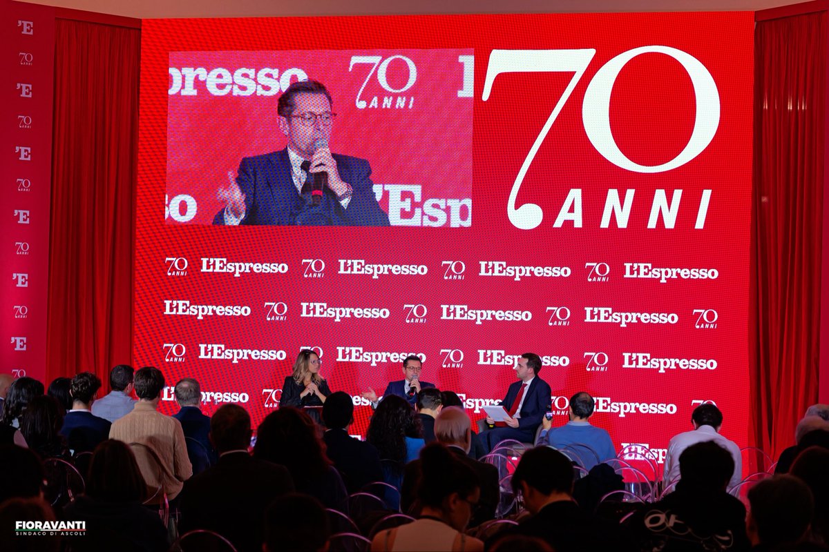MFSindacoAscoli's tweet photo. Il ruolo dei sindaci raccontato in occasione dei festeggiamenti per i 70 anni de @espressonline! 🗞️

A Palazzo Brancaccio, un bel momento di confronto e dibattito sulle tante attività messe in campo nel nostro Comune e replicabili in altri territori! 🫱🏼‍🫲🏽 https://t.co/Ctfe5T5yl8