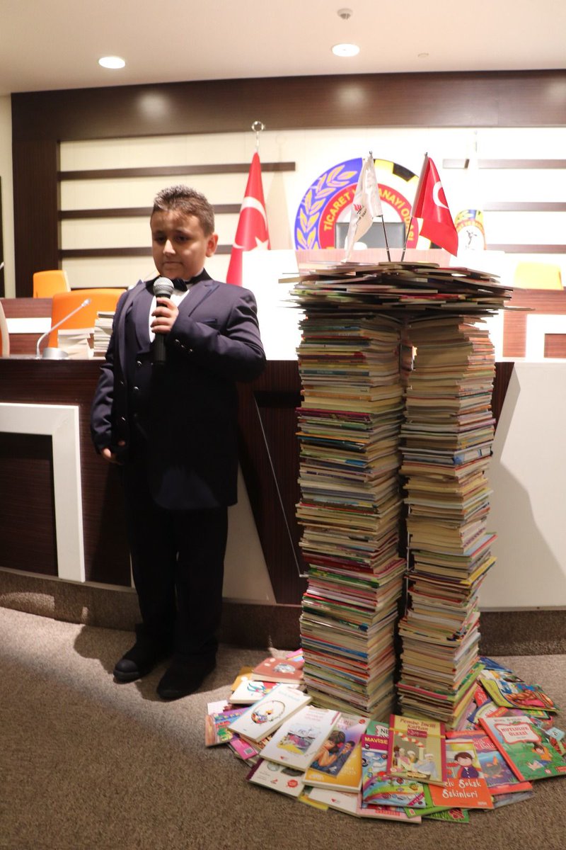 Wchildrenrecord's tweet photo. The #most #book #read by a #child (#male) #MahirAtabeyTürk #achieved (1053 #books, in 4 #months, 8 #yearsold) this #record in #Emirdağ #Türkiye on #Nov 25,2019 #Afyonkarahisar #Education #Foundation #World #Kids #Turkey #school #Channel #participation #media #ChildrenWorldRecords https://t.co/TU6a3RRHzE