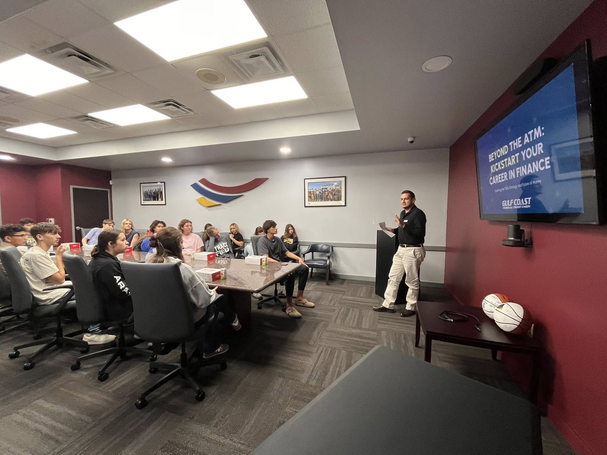gulfcoastfcu's tweet image. 📷📷 Thank You, Flour Bluff! 📷📷
A huge thank you to the incredible Flour Bluff ISD students and directors for joining us at Gulf Coast Federal Credit Union for our Careers in Banking Symposium! 📷

#GCFCU #CommunityStrong #FlourBluff #CareerDay #FutureLeaders #CreditUnionProud