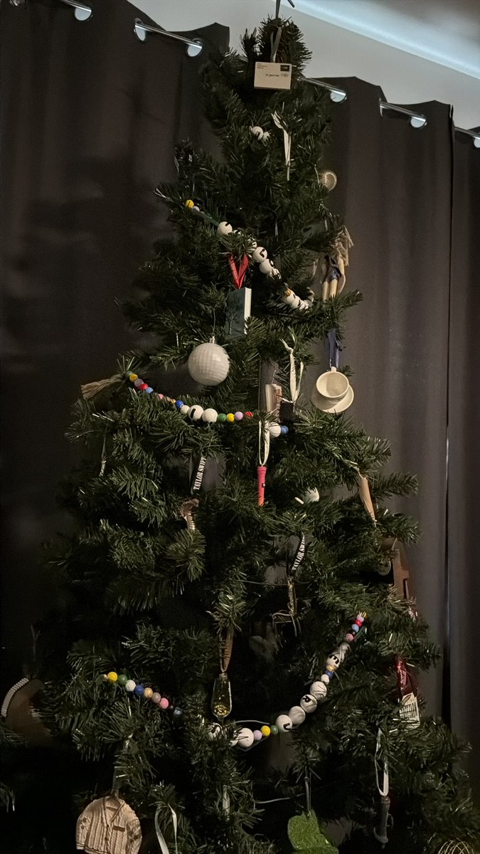 lancerboy90's tweet photo. @thesknees I did this last year and painted the wood beads it’s a lot of work ignore my bad photo with tree lights not on. https://t.co/2SQBBTWiqX