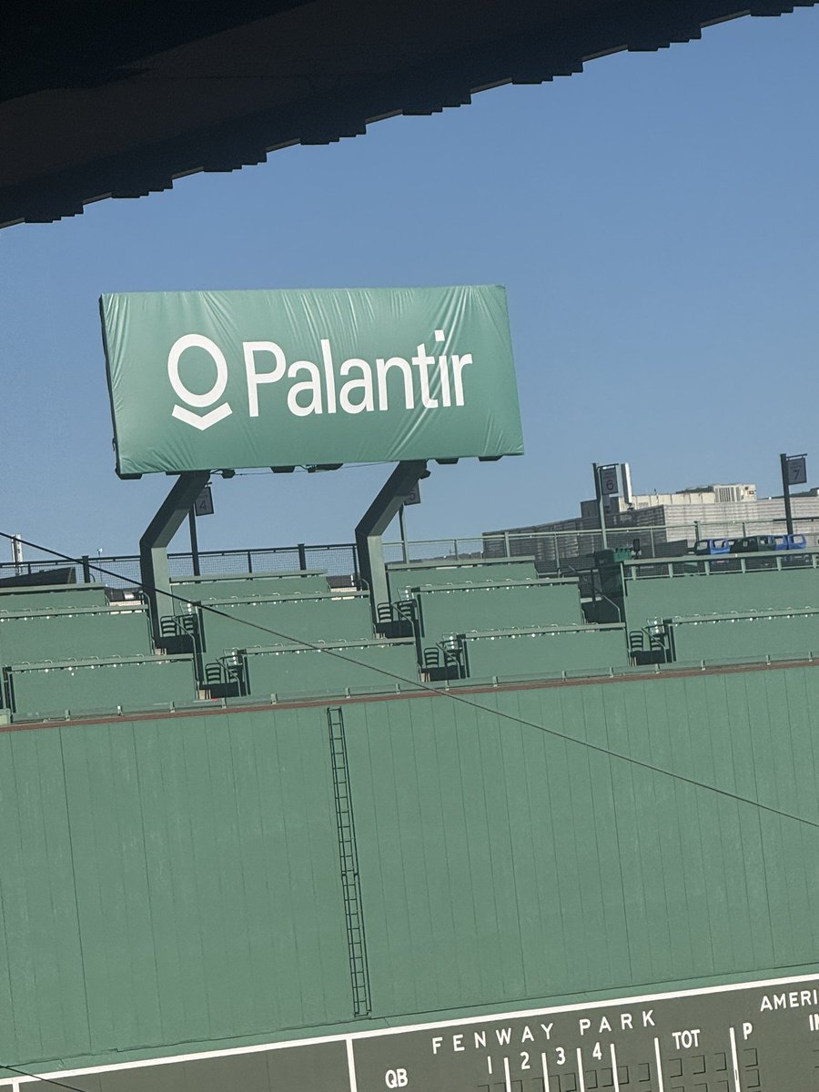 PodOnLansdowne's tweet image. New sponsor! ✌️😚