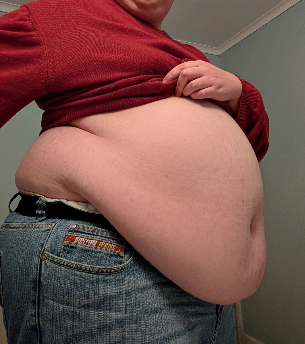 FatterIGrow tweet media