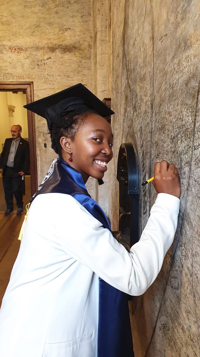 AttorneyWenyu's tweet image. Just look at the degrees on that chick 🤭🤭👩🏾‍⚖️