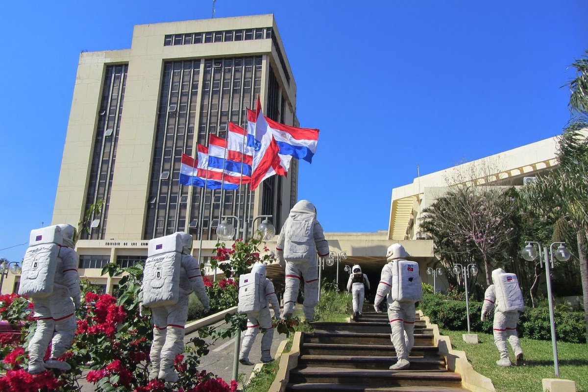 Nosotros llegando a la muni de Asu con <a href="/solenu/">Sole Núñez</a> 👀