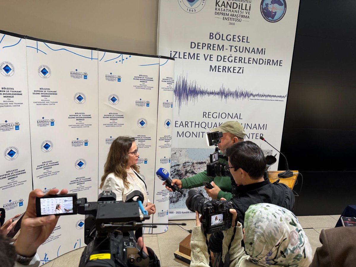 KRDAE, 1998 yılından itibaren Deprem Erken Uyarı Sistemleri konusunda çalışmaktadır. 2001 yılında Bakanlar Kurulu’nun 2001/2232 sayılı kararıyla, Türkiye dünyada bu sistemi kuran ilk altı ülkeden biri olarak 2002’de İstanbul Erken Uyarı Sistemini devreye almıştır. Uzun yıllara