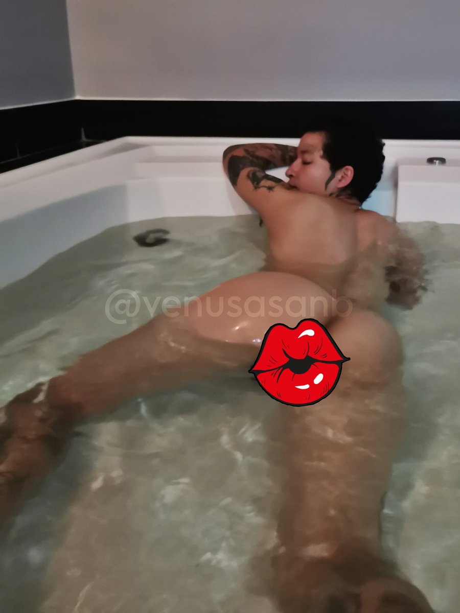 Sebastian 🌹(FTM)🏳️‍⚧️ tweet media