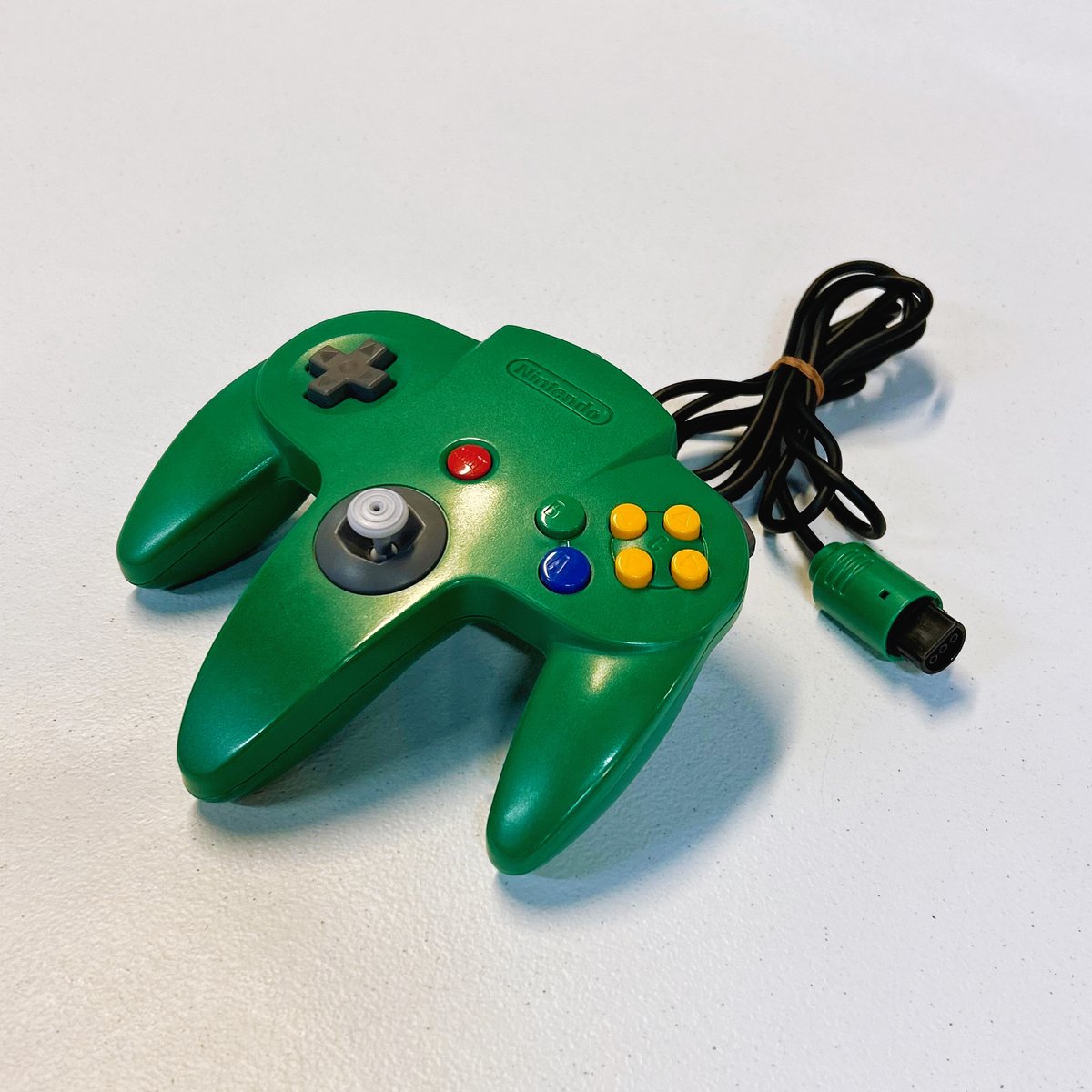 handheldlegend's tweet image. 🎮 Hall Effect OEM #Nintendo64 (N64) Made-To-Order #Controllers are available for purchase! Each #controller can be made with either a @Hyperkin   #Gamecube Style Joystick or a XYAB #N64 Style #Joystick. Lots of color options available. Get yours now! Link in comments.