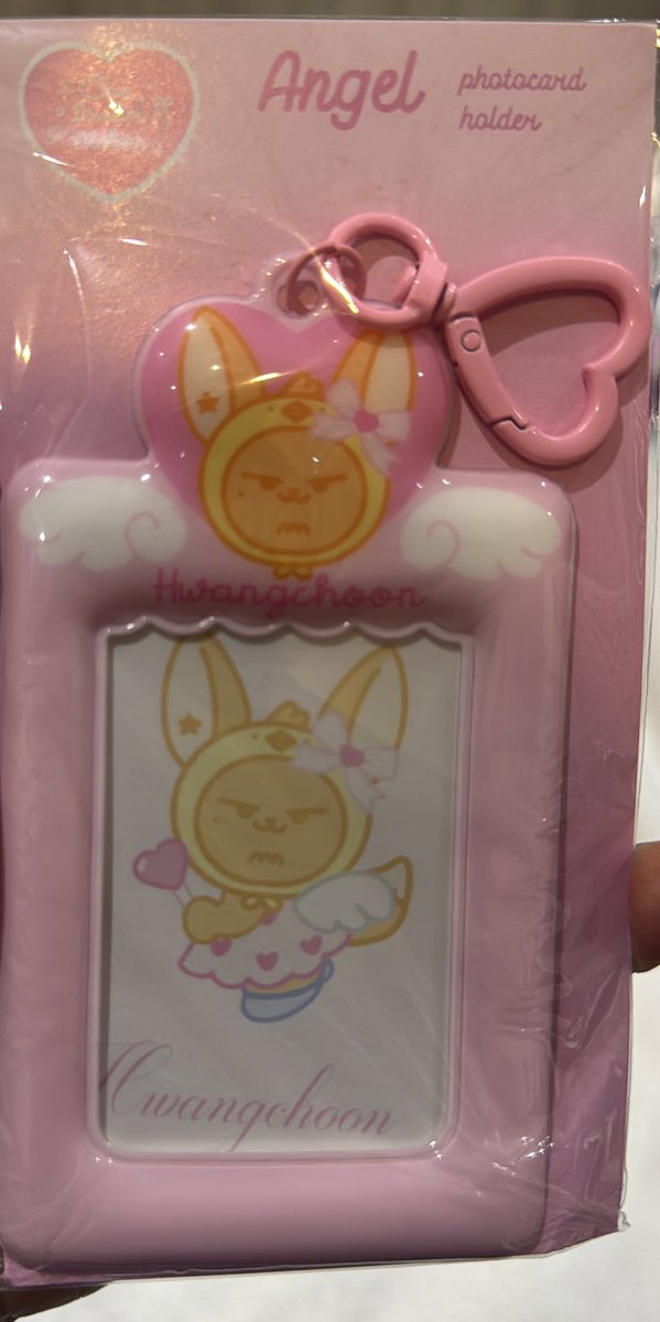 GOT THE CUTEST PC HOLDER EVER TIME TO DECIDE WHICH YEONJUN PC GOES WITH IT