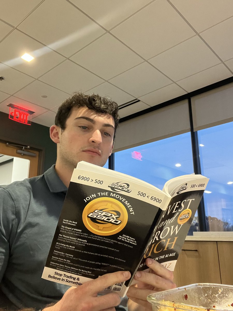 Me casually reading: “Invest and grow Rich” by <a href="/JordanRiz/">Jordan Riz💹🧲</a> while on my lunch break at work 💹🧲
#SPX6900