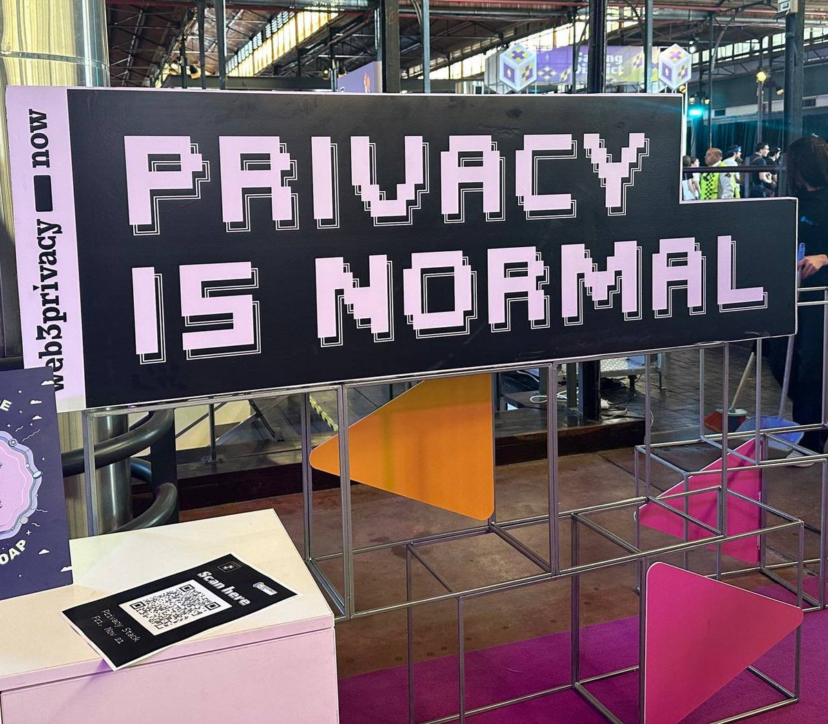 MacroBrowser's tweet image. A neutral internet can’t exist without real privacy and it has to be built into the tools people use every day.

Macro takes that responsibility to the browser layer, giving users isolation, encryption, and autonomy without relying on external infrastructure.

Privacy is what…