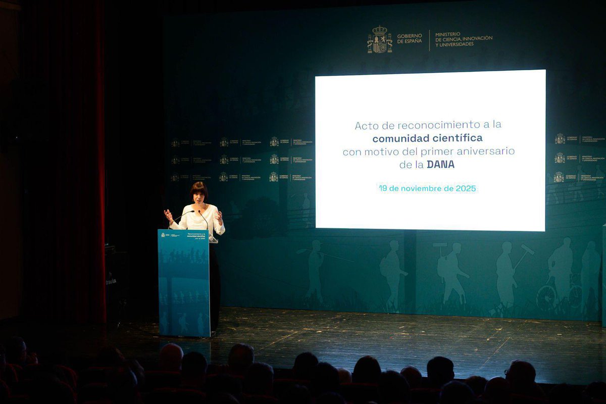 CienciaGob's tweet image. ✅@cienciagob homenajea a la comunidad científica en el primer aniversario de la Dana
 
🗣️”Es un homenaje a quienes han estado, están y estarán en la reconstrucción, apoyándose en la evidencia científica, la investigación y las soluciones innovadoras”.

ciencia.gob.es/Noticias/2025/…