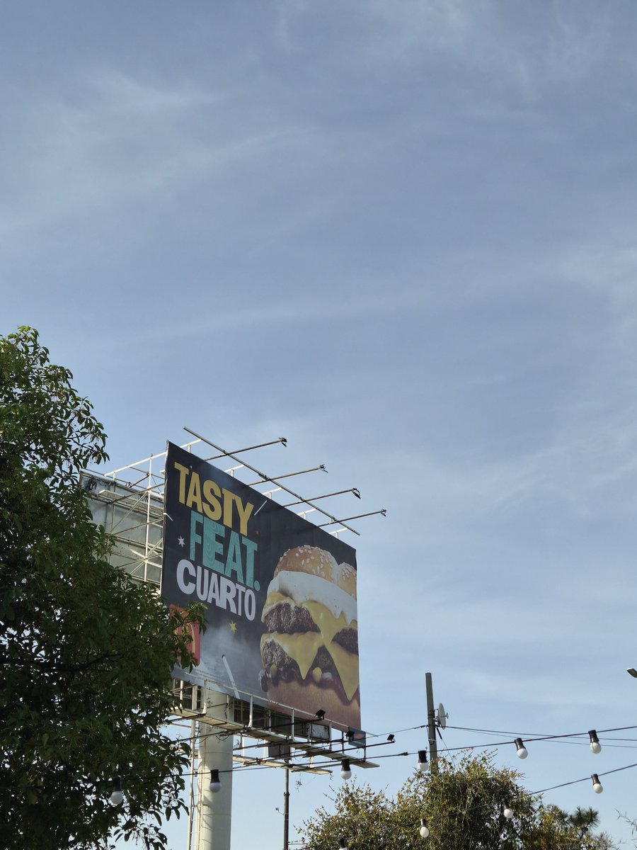 > at a crypto event
> check prices
> look at the sky
> fuk