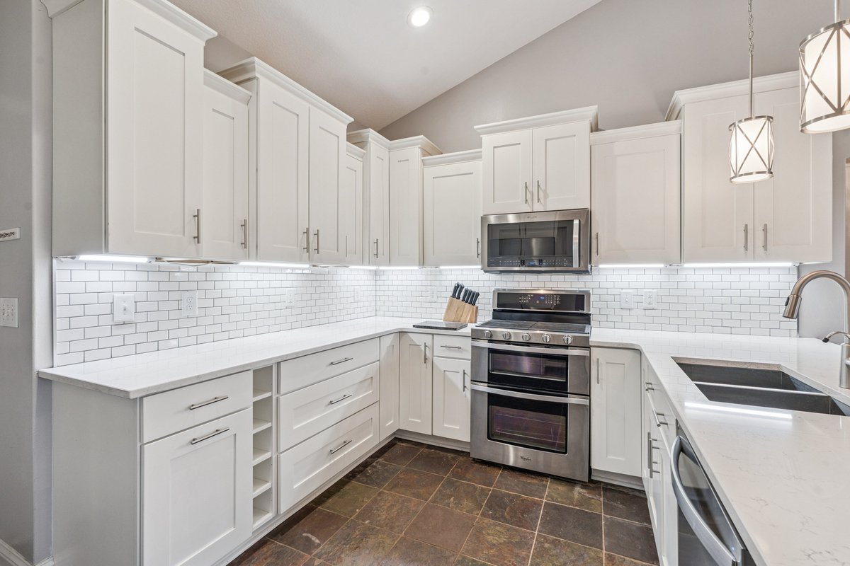 ✨ New Listing in Pleasant Hill! ✨
📍 4870 Andrews Place, Pleasant Hill
🌟 Golf course views | Spacious layout | Move-in ready charm

🔗 sheenac.soldbyhilltop.com/details.php?ml…