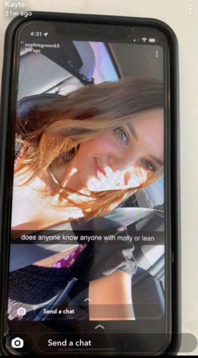 lovsmez's tweet image. She walked so I could run