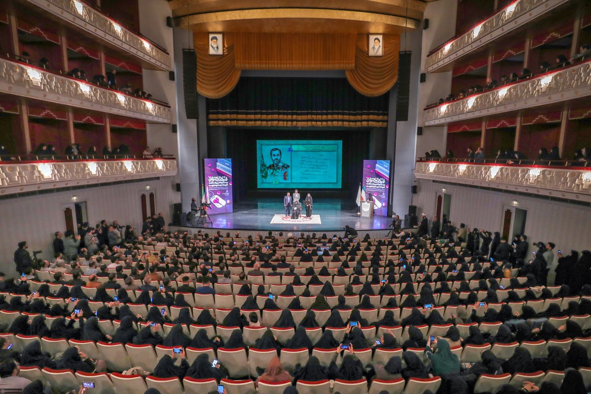 Khamenei_m's tweet photo. On Wednesday, Nov. 19, 2025, the Leader of the Islamic Revolution’s endorsements for three books were unveiled as part of the 21st Tribute Ceremony to the Literature of Jihad and Resistance.

https://t.co/vmREhgsmxF https://t.co/34rZpVDyzv