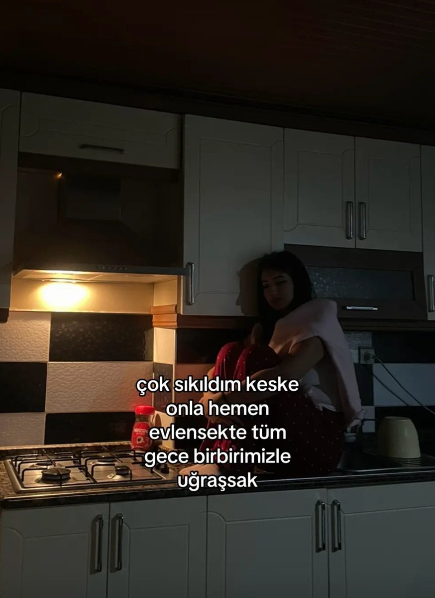 sinem (@kimbusnem) on Twitter photo 