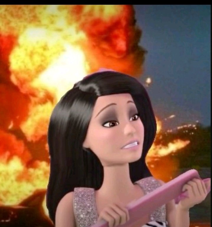 #Karinacia Si se llega a ir la Kari, la Ignacia ahora sí que va a ir con todo contra el viejo. Ya no va a tener nada que perder. SU princesita va a ser la principal ejecutora de la caída  de su imperio.
QUE ME IMPORTA A MI YA DENME KARINACIA, NO LAS SEPAREN POR 20 SEMANAS 😭😭