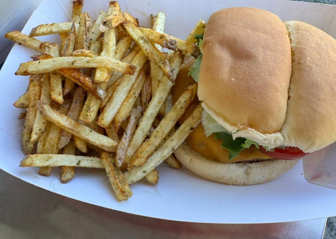 linuxsdc's tweet image. #Lunch #America